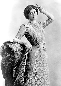 Lina Cavalieri